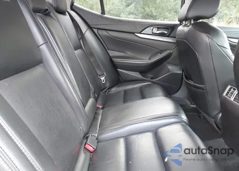 2018 Nissan Maxima 3.5 Sv z USA, uszkodzony, nr VIN 1N4AA6AP9JC379117